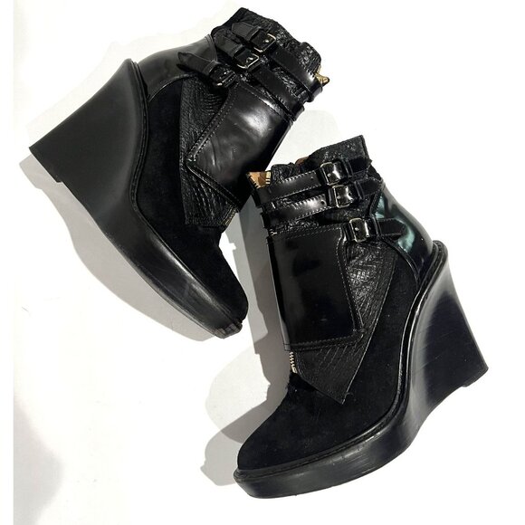 Givenchy Wedge Buckle Ankle Boots in Black - Picture 4 of 6